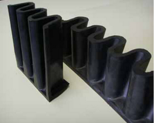 Pocket belt-sidewall rubber belts